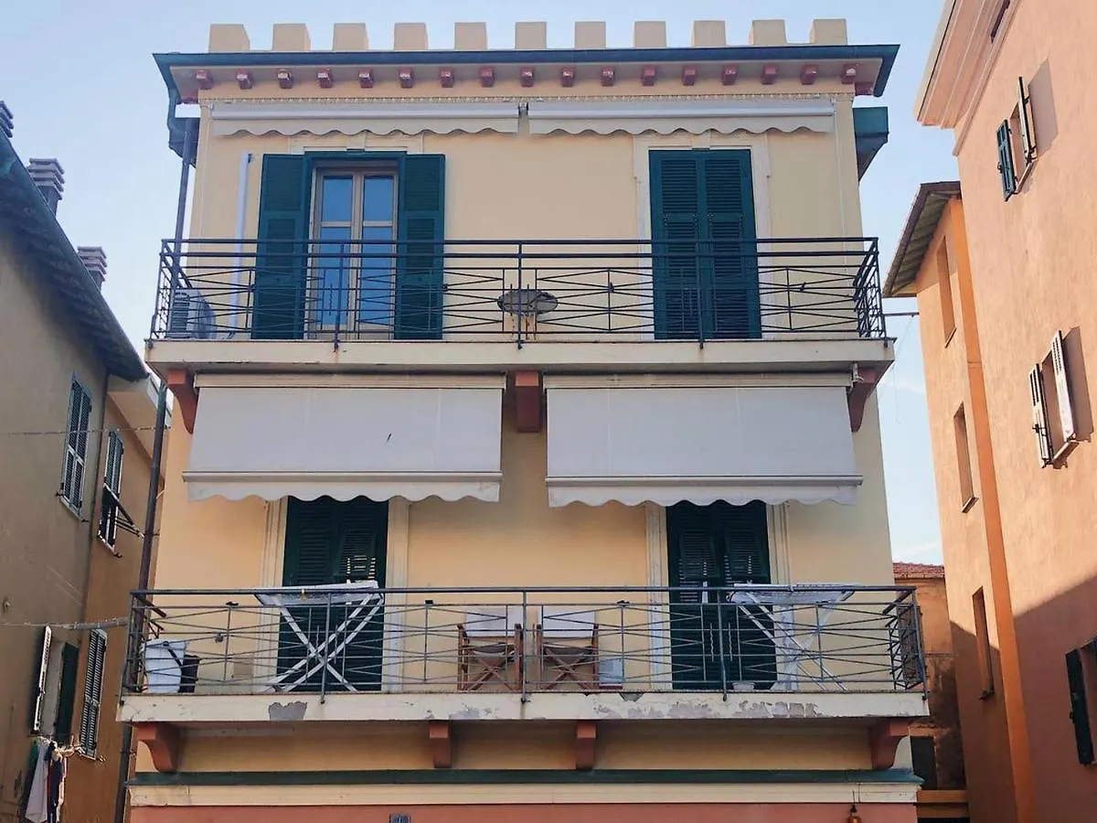 L'Eternita' E' Il Mare Mischiato Col Sole Rimbaud Apartment Ventimiglia